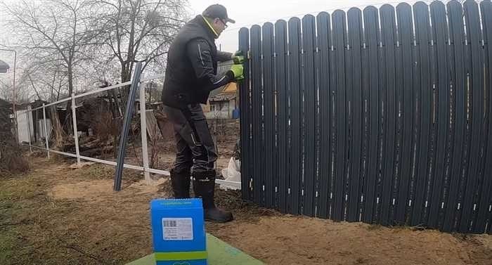 Давайте обсудим, какой забор на дачу самый лучший